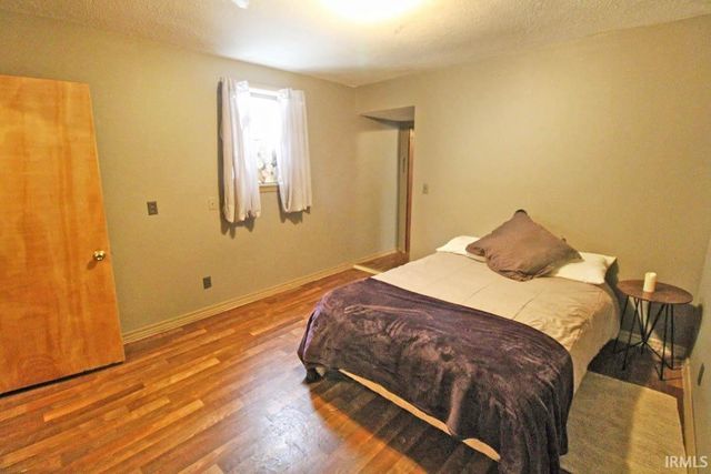 2214 W Illinois Street, Evansville, IN 47712