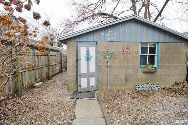 2214 W Illinois Street, Evansville, IN 47712