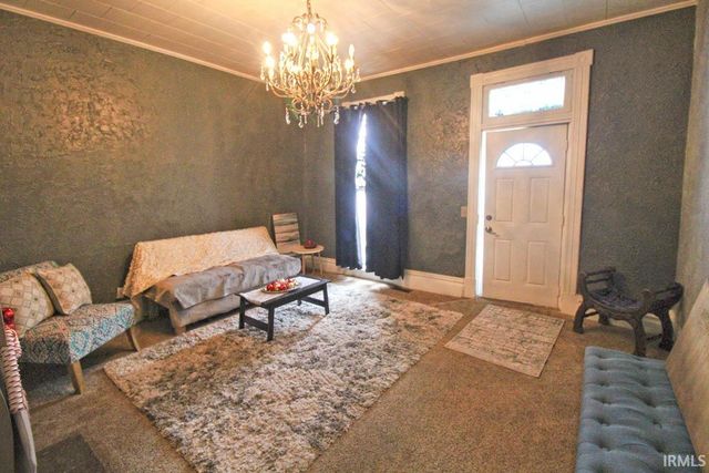 2214 W Illinois Street, Evansville, IN 47712