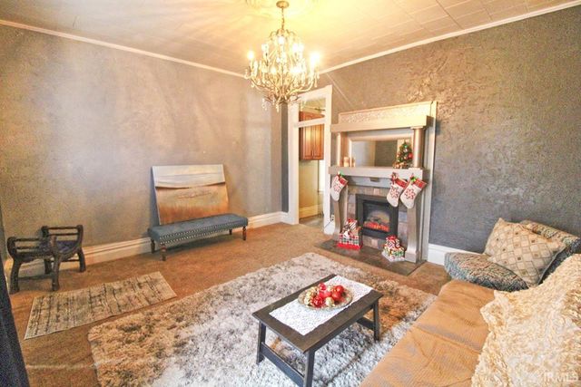 2214 W Illinois Street, Evansville, IN 47712