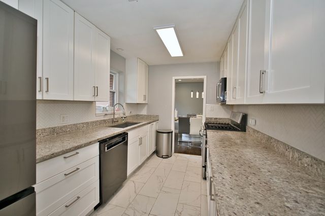 7135 Laramie Avenue, Skokie, IL 60077
