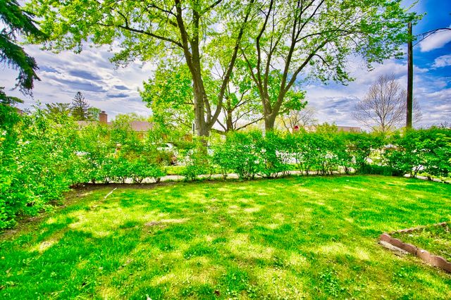 7135 Laramie Avenue, Skokie, IL 60077