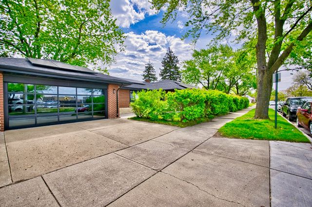 7135 Laramie Avenue, Skokie, IL 60077