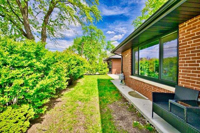 7135 Laramie Avenue, Skokie, IL 60077