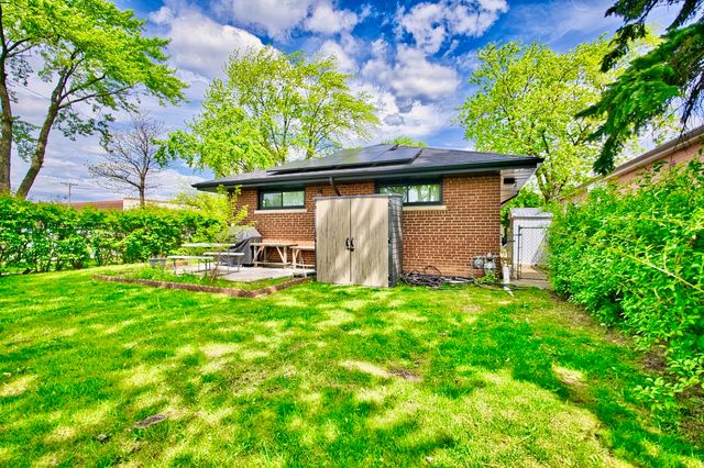 7135 Laramie Avenue, Skokie, IL 60077