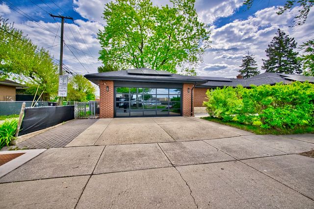 7135 Laramie Avenue, Skokie, IL 60077