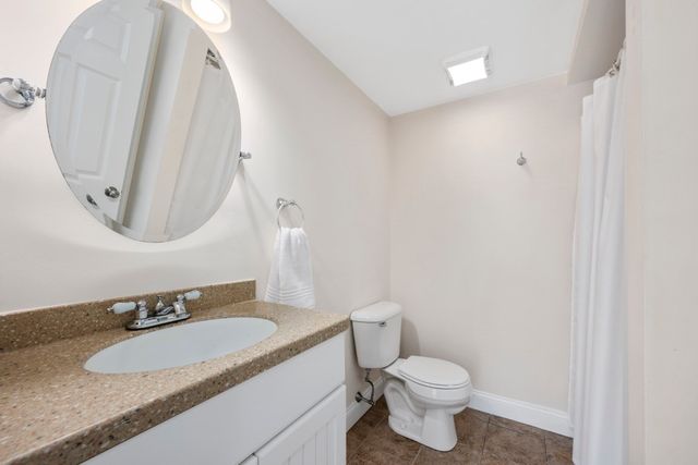 69 Pimlico Pond Rd, Sandwich, MA 02644