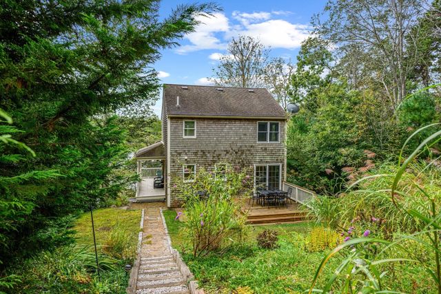 69 Pimlico Pond Rd, Sandwich, MA 02644