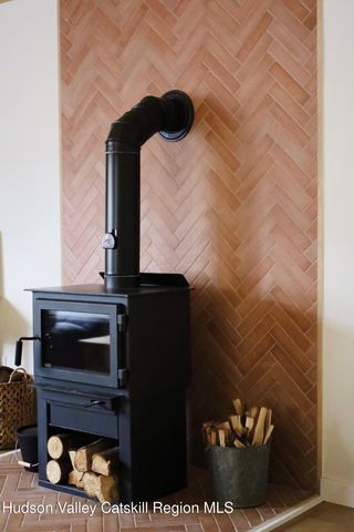 230 Potic Mountain Road, Athens, NY 12015