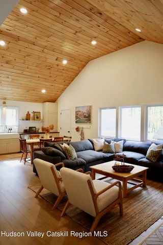 230 Potic Mountain Road, Athens, NY 12015