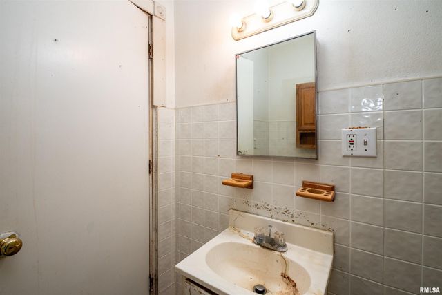 265 KOCH Street, Pekin, IL 61554