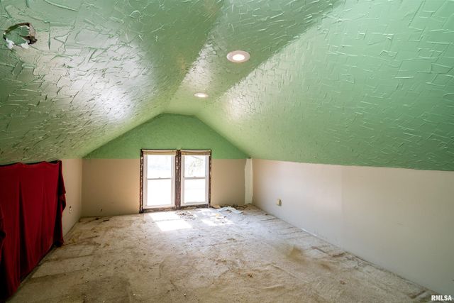 265 KOCH Street, Pekin, IL 61554