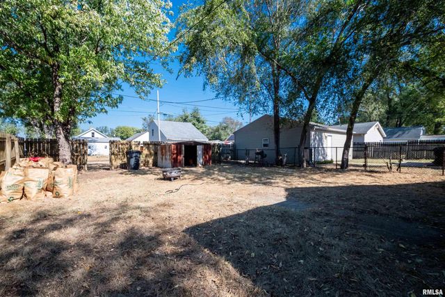 265 KOCH Street, Pekin, IL 61554