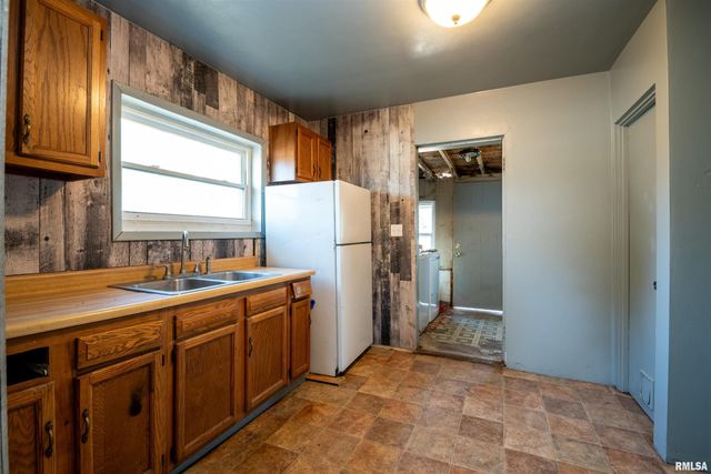 265 KOCH Street, Pekin, IL 61554