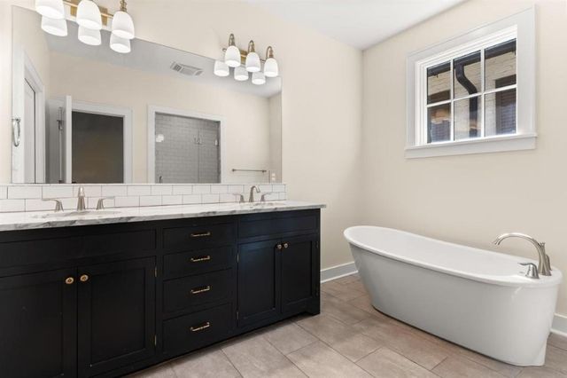 2050 Jabez Drive, Lake Charles, LA 70601