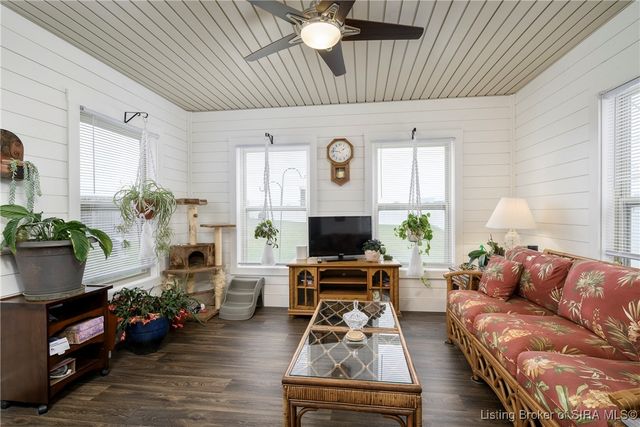 8921 Woodford Drive, Charlestown, IN 47111