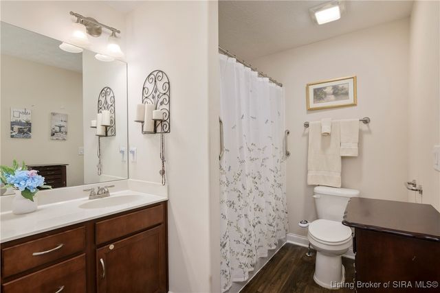 8921 Woodford Drive, Charlestown, IN 47111