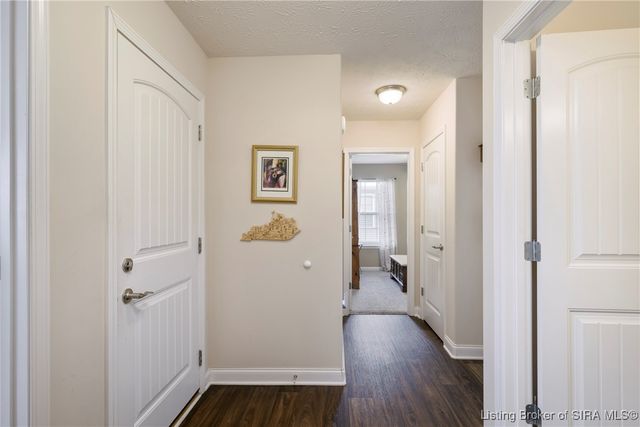 8921 Woodford Drive, Charlestown, IN 47111