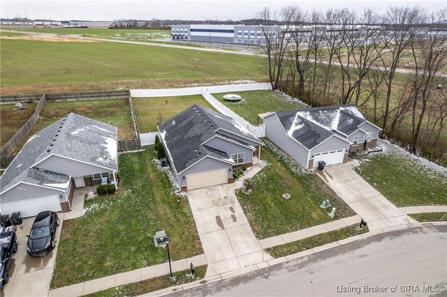 8921 Woodford Drive, Charlestown, IN 47111