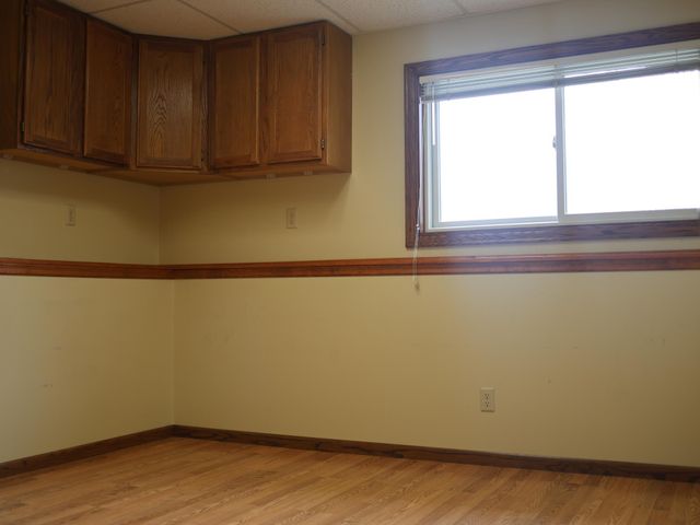 2180 N English Street, Maplewood, MN 55109