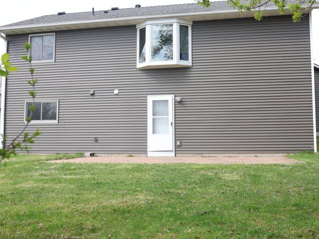 2180 N English Street, Maplewood, MN 55109