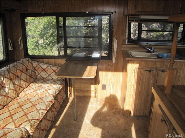 1808 Narrow Gauge Rd, Hartsel, CO 80449