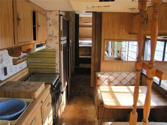 1808 Narrow Gauge Rd, Hartsel, CO 80449