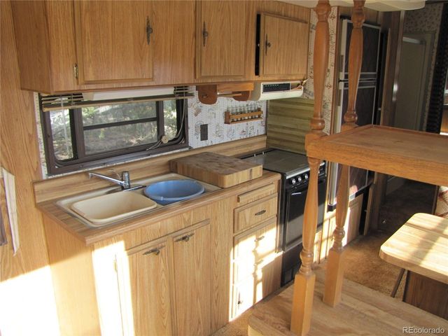 1808 Narrow Gauge Rd, Hartsel, CO 80449