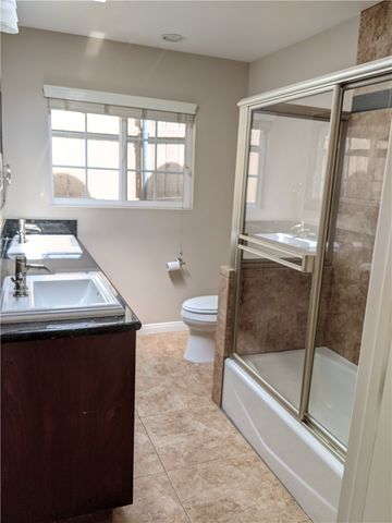 5325 La Forest Drive, La Canada Flintridge, CA 91011