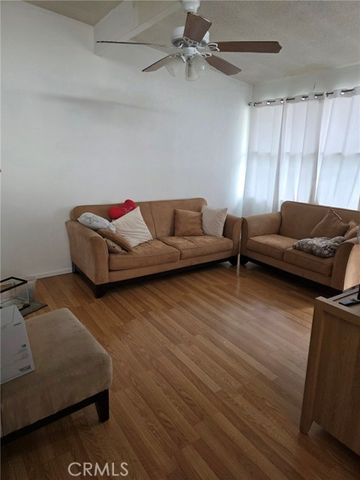 647 W Century, Los Angeles, CA 90044