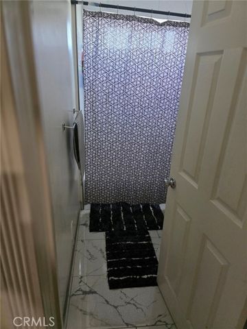 647 W Century, Los Angeles, CA 90044