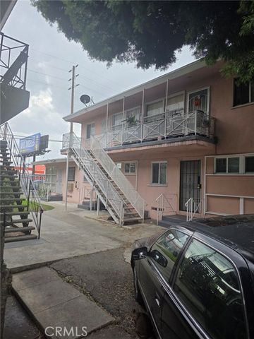 647 W Century, Los Angeles, CA 90044