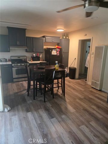 647 W Century, Los Angeles, CA 90044