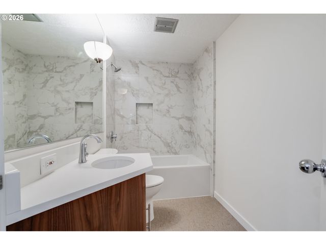 3306 Sw FAIRMOUNT Blvd, Portland, OR 97239