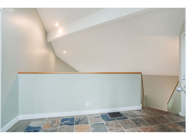 3306 Sw FAIRMOUNT Blvd, Portland, OR 97239