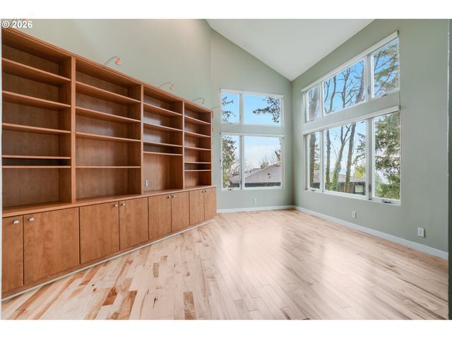 3306 Sw FAIRMOUNT Blvd, Portland, OR 97239