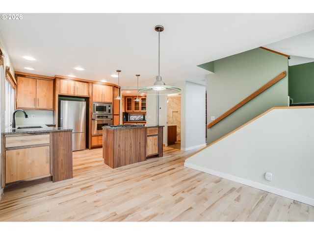 3306 Sw FAIRMOUNT Blvd, Portland, OR 97239