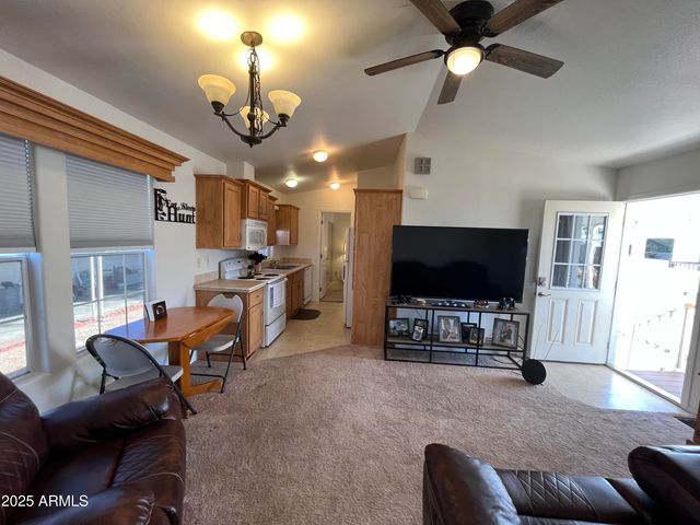 10960 N 67TH Avenue 145, Glendale, AZ 85304