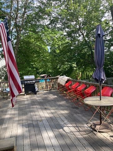 26 Sunset Rd, Dracut, MA 01826