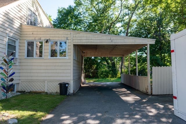 26 Sunset Rd, Dracut, MA 01826