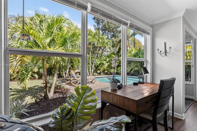 409 NW 28th Ct, Wilton Manors, FL 33311