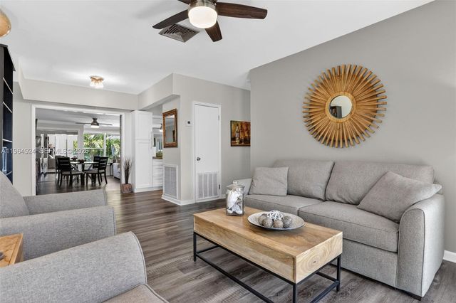 409 NW 28th Ct, Wilton Manors, FL 33311