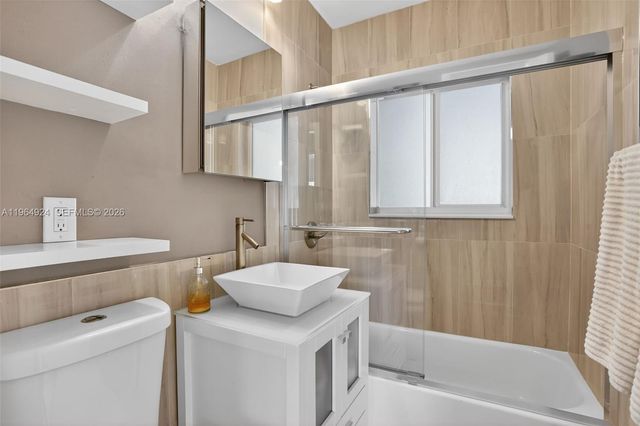 409 NW 28th Ct, Wilton Manors, FL 33311