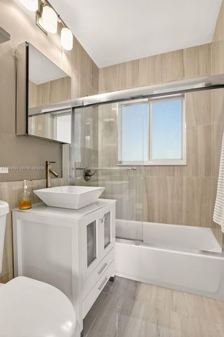 409 NW 28th Ct, Wilton Manors, FL 33311