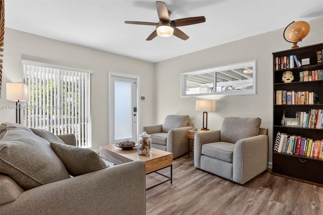 409 NW 28th Ct, Wilton Manors, FL 33311