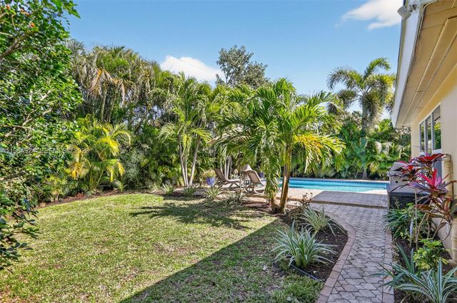 409 NW 28th Ct, Wilton Manors, FL 33311