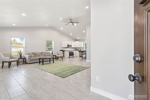 2522 Dodd Street, Blaine, WA 98230