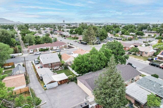 220 E LESLIE AVE, Salt Lake City, UT 84115