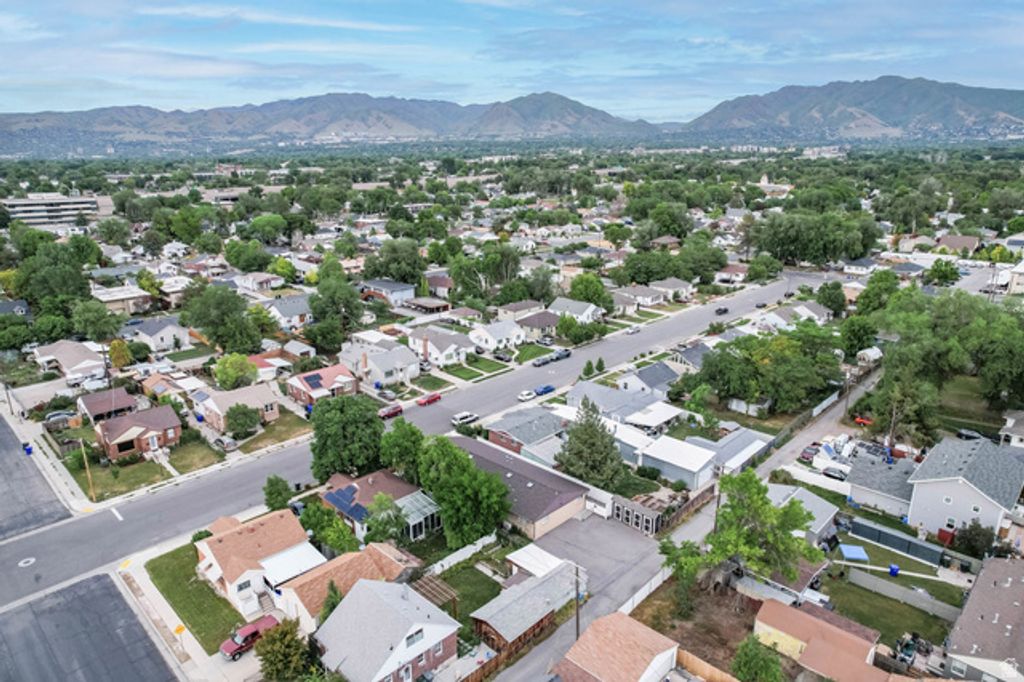 Image 44 of property listing at 220 E LESLIE AVE, Salt Lake City, UT 84115