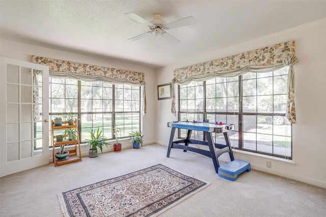 8621 Ravenswood Road, Granbury, TX 76049